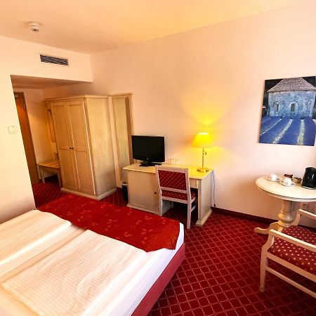 Hotel Chateau Kurfuerstendamm Berlin Bagian luar foto
