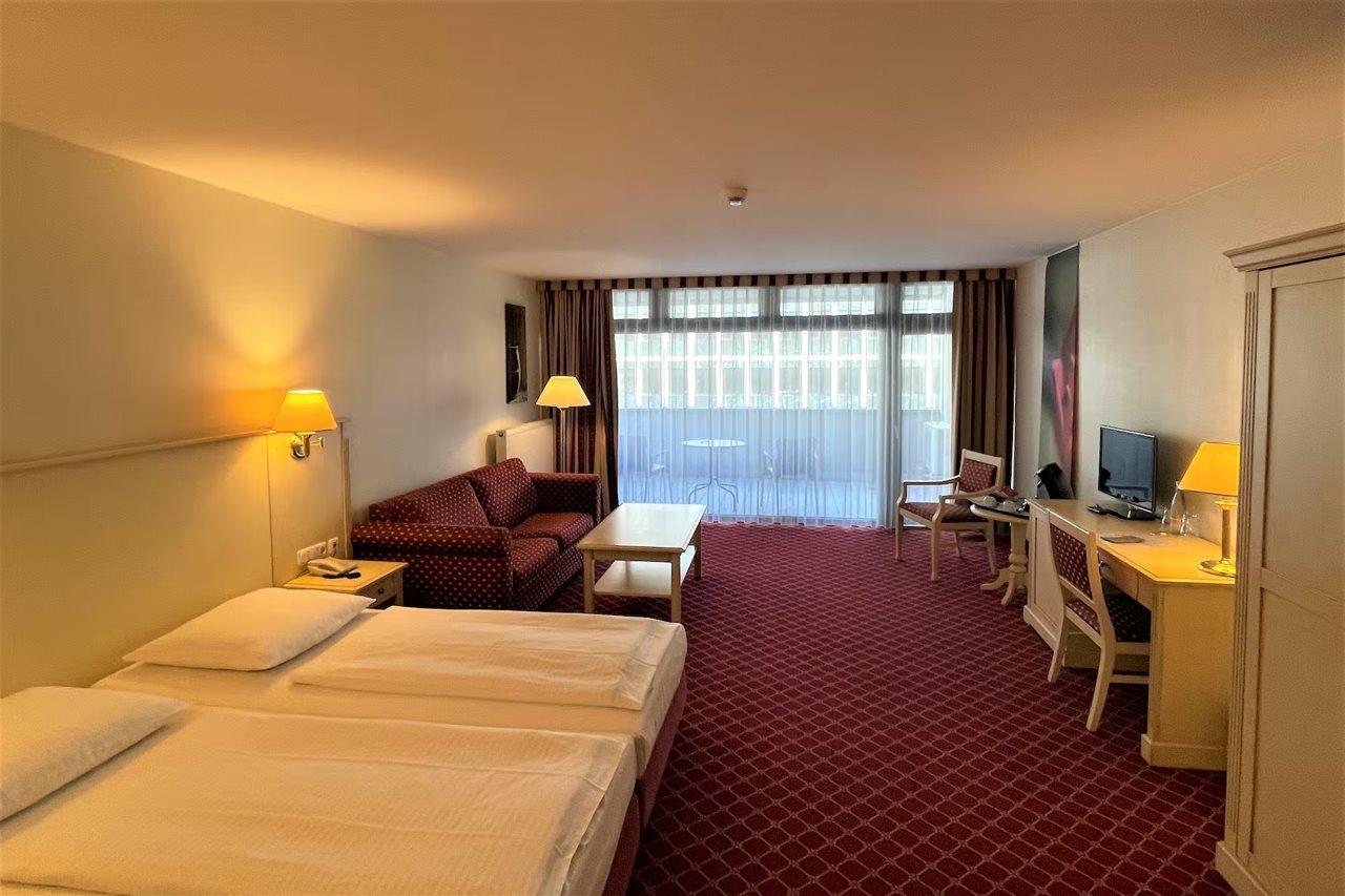 Hotel Chateau Kurfuerstendamm Berlin Bagian luar foto