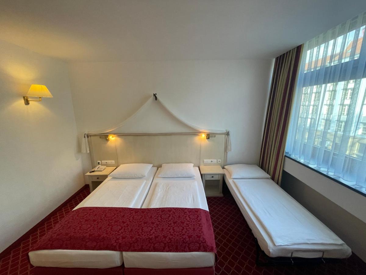 Hotel Chateau Kurfuerstendamm Berlin Bagian luar foto