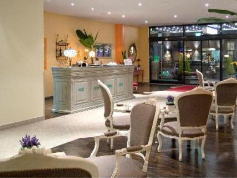 Hotel Chateau Kurfuerstendamm Berlin Bagian luar foto